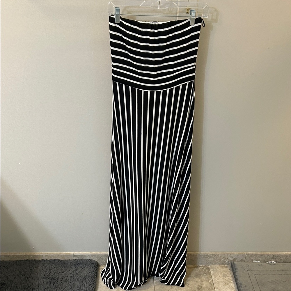 West Kei Black and White Maxi Skirt